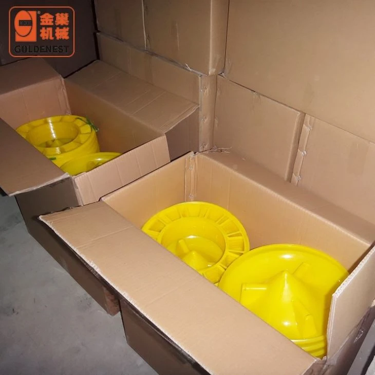 Goldenest Plastic Manual Duck Goose Feeder